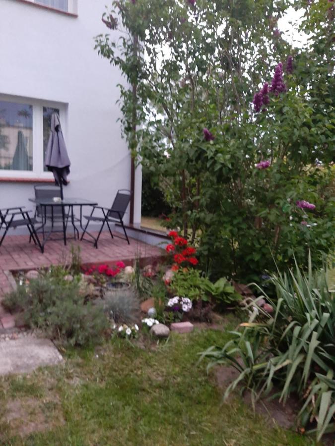 Apartament - 3 Pokojowe Dwupoziomowe Mieszkanie Z Ogrodem Krokowa Luaran gambar